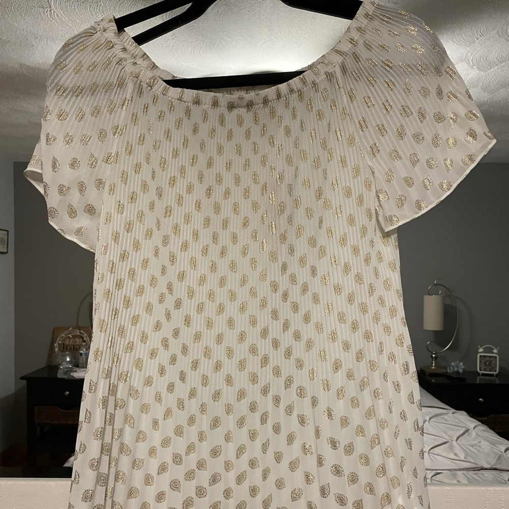 Super cute MK shirt